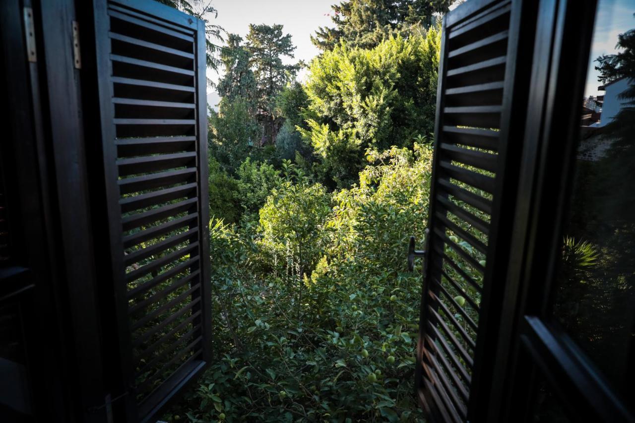 Hadrianus Pansion Hotel Antalya Exterior photo