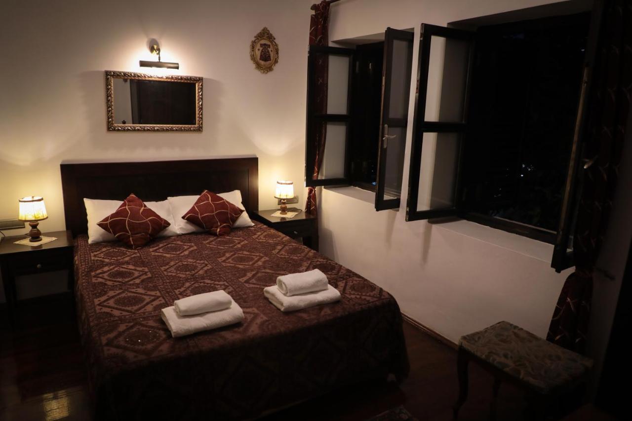 Hadrianus Pansion Hotel Antalya Exterior photo