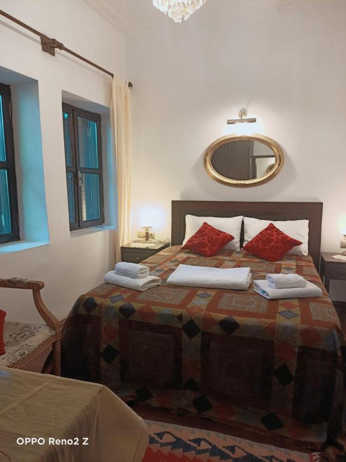 Hadrianus Pansion Hotel Antalya Exterior photo